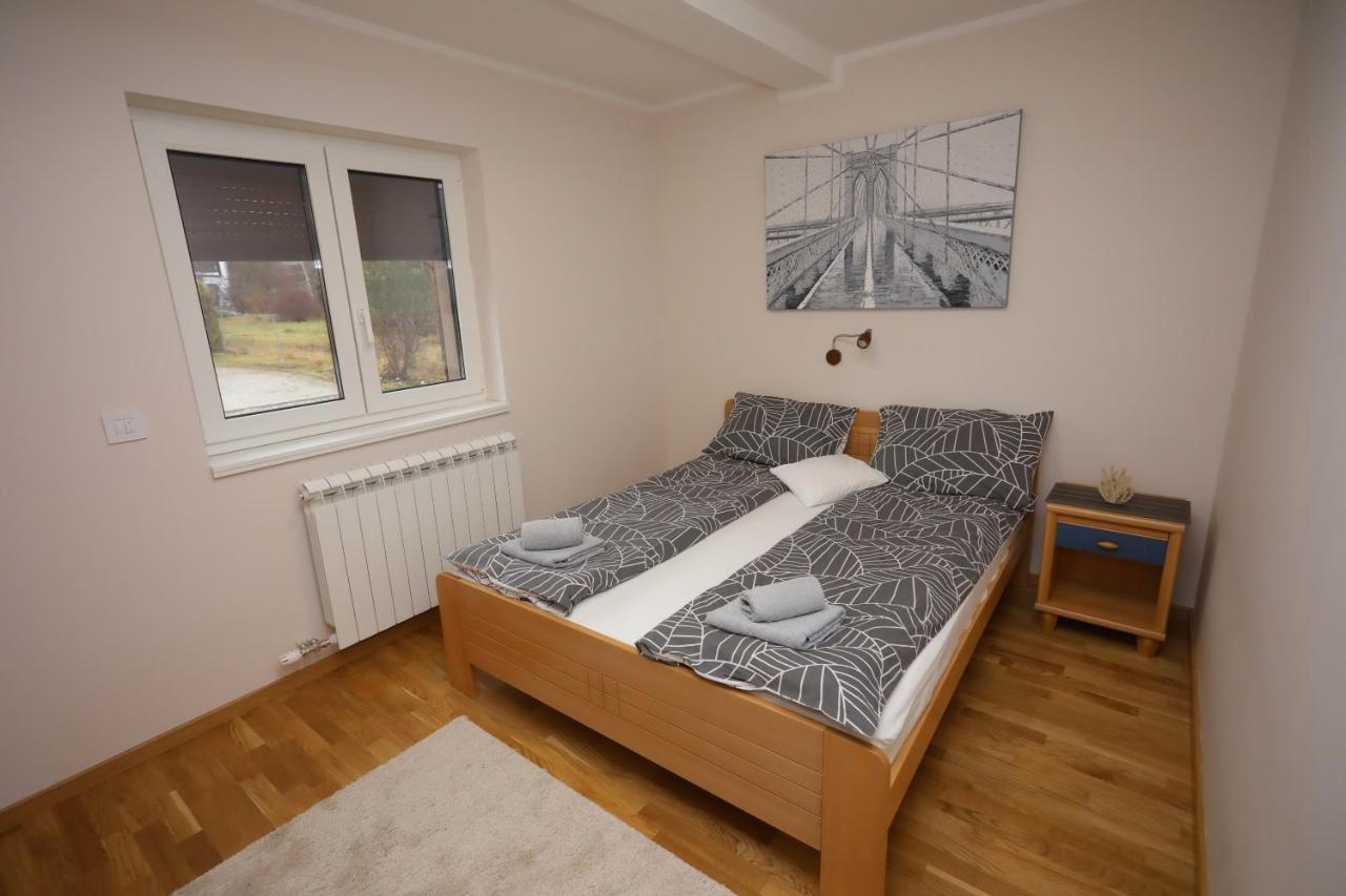 Mipet Apartmani ซลาตีบอร์ ภายนอก รูปภาพ
