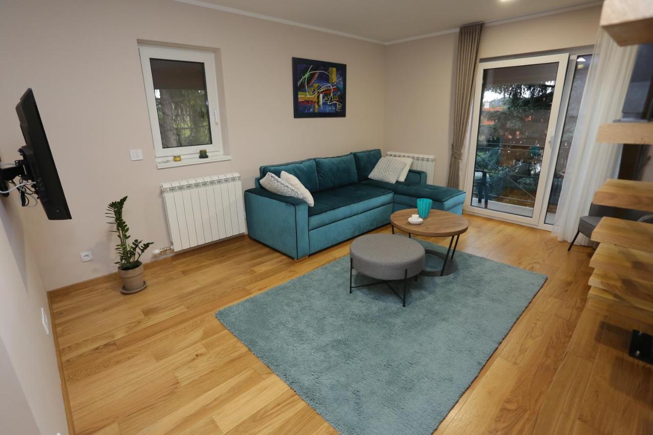 Mipet Apartmani ซลาตีบอร์ ภายนอก รูปภาพ