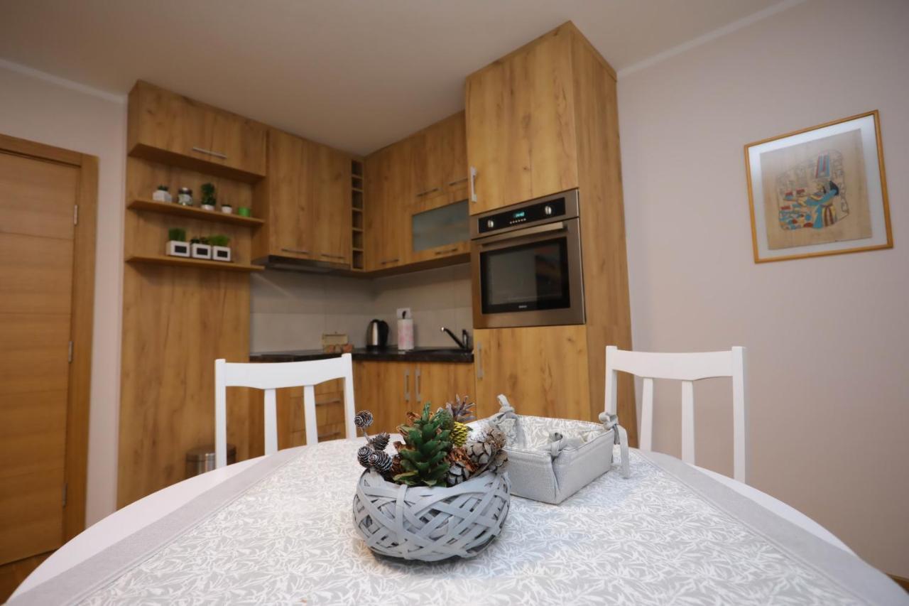 Mipet Apartmani ซลาตีบอร์ ภายนอก รูปภาพ