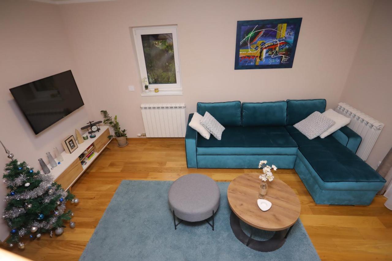 Mipet Apartmani ซลาตีบอร์ ภายนอก รูปภาพ
