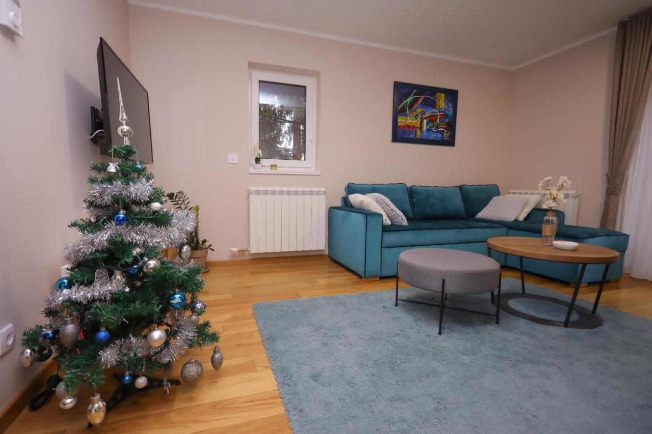 Mipet Apartmani ซลาตีบอร์ ภายนอก รูปภาพ
