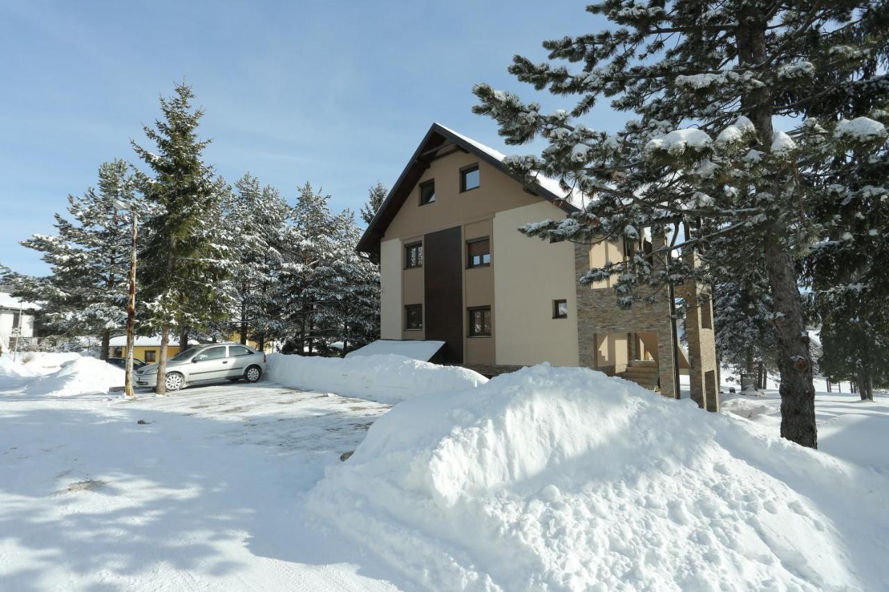 Mipet Apartmani ซลาตีบอร์ ภายนอก รูปภาพ
