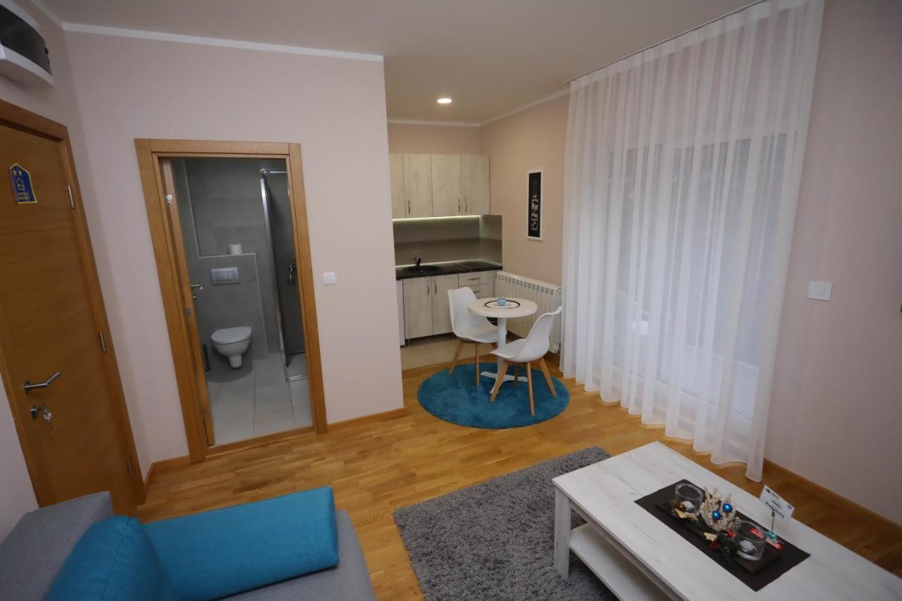 Mipet Apartmani ซลาตีบอร์ ภายนอก รูปภาพ